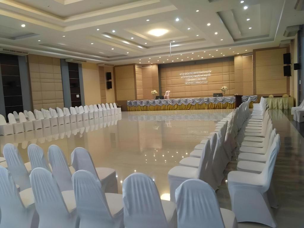 S-Tawan Hotel&Convention Maha Sarakham Zewnętrze zdjęcie